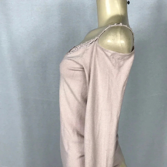BCBGMaxazria Cameo Rose off the Shoulder 3/4 Sleeve Top Size Small New With Tags - Picture 2 of 7